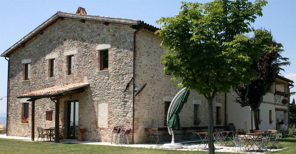 Entropia Ristorante Country House Todi Bagian luar foto