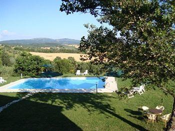 Entropia Ristorante Country House Todi Bagian luar foto