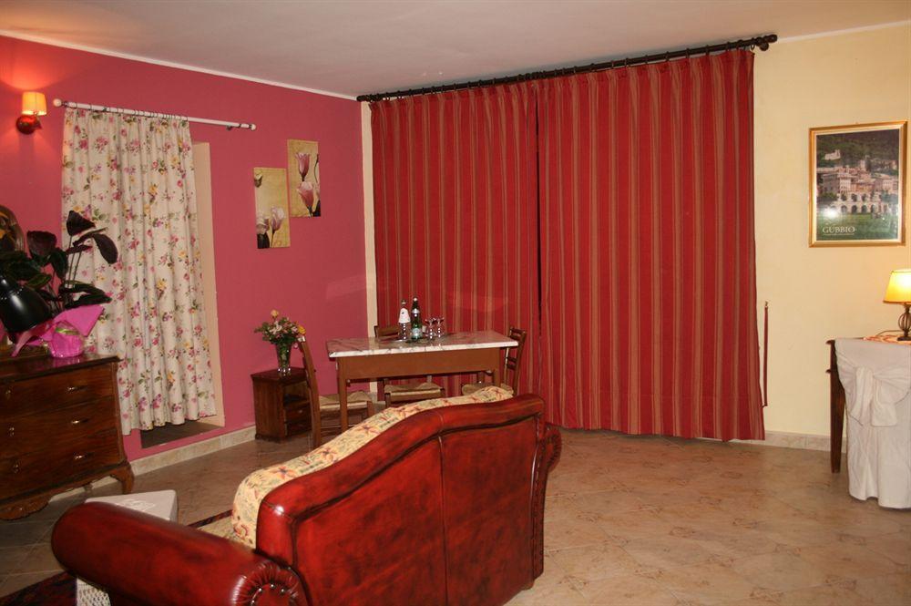 Entropia Ristorante Country House Todi Bagian luar foto